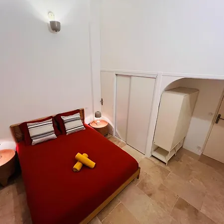 De Lina - L'architek - Self Check-in - *