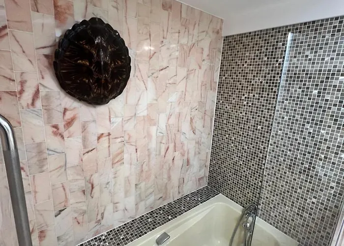 De Lina - L'architek - Self Check-in - *